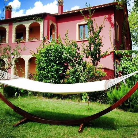 Isola Dei Calanchi أدري