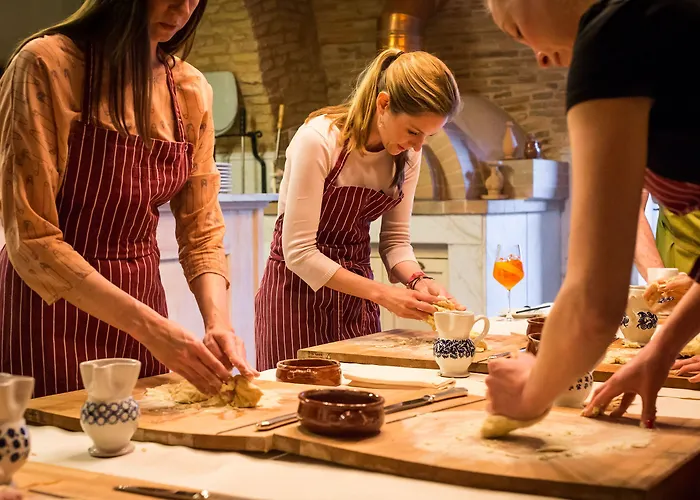 Isola Dei Calanchi Отель Атри