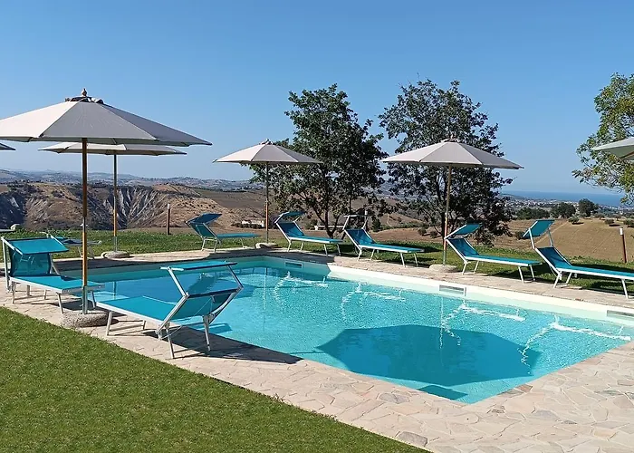 Isola Dei Calanchi * Атри